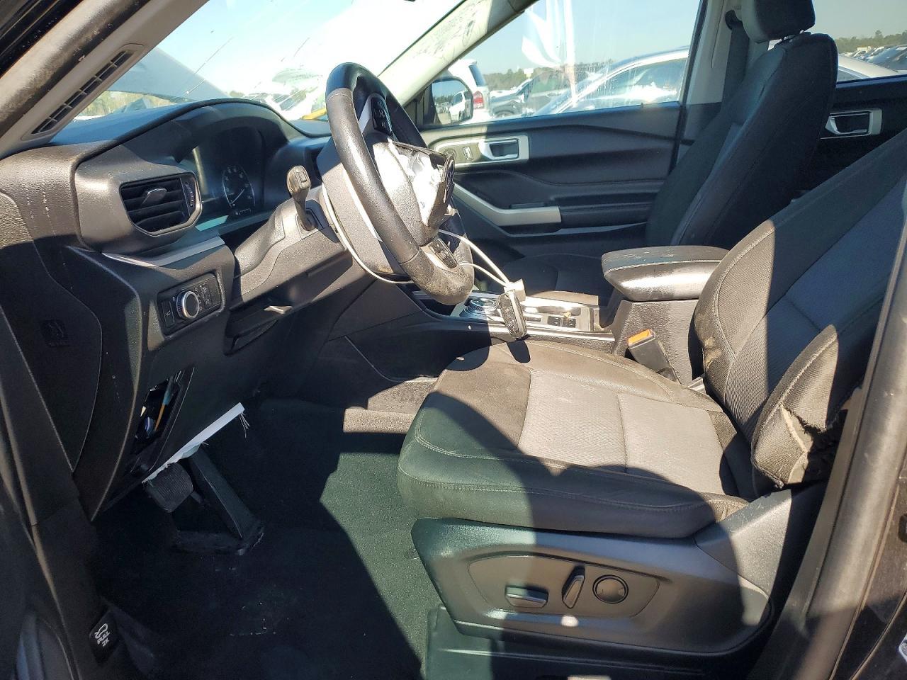 2023 Ford Explorer Xlt - Image 7