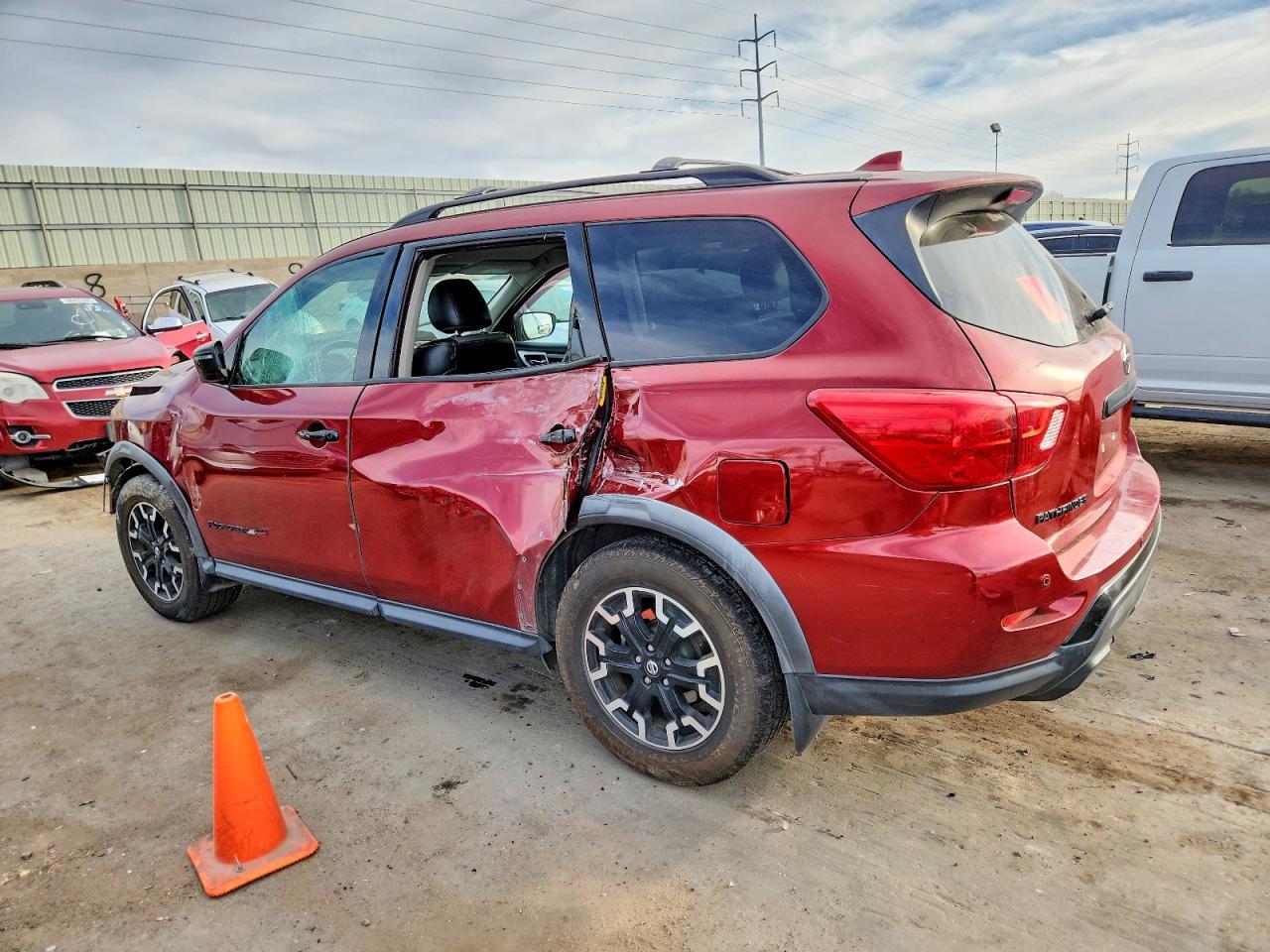 2020 Nissan Pathfinder Sv - Фото 2