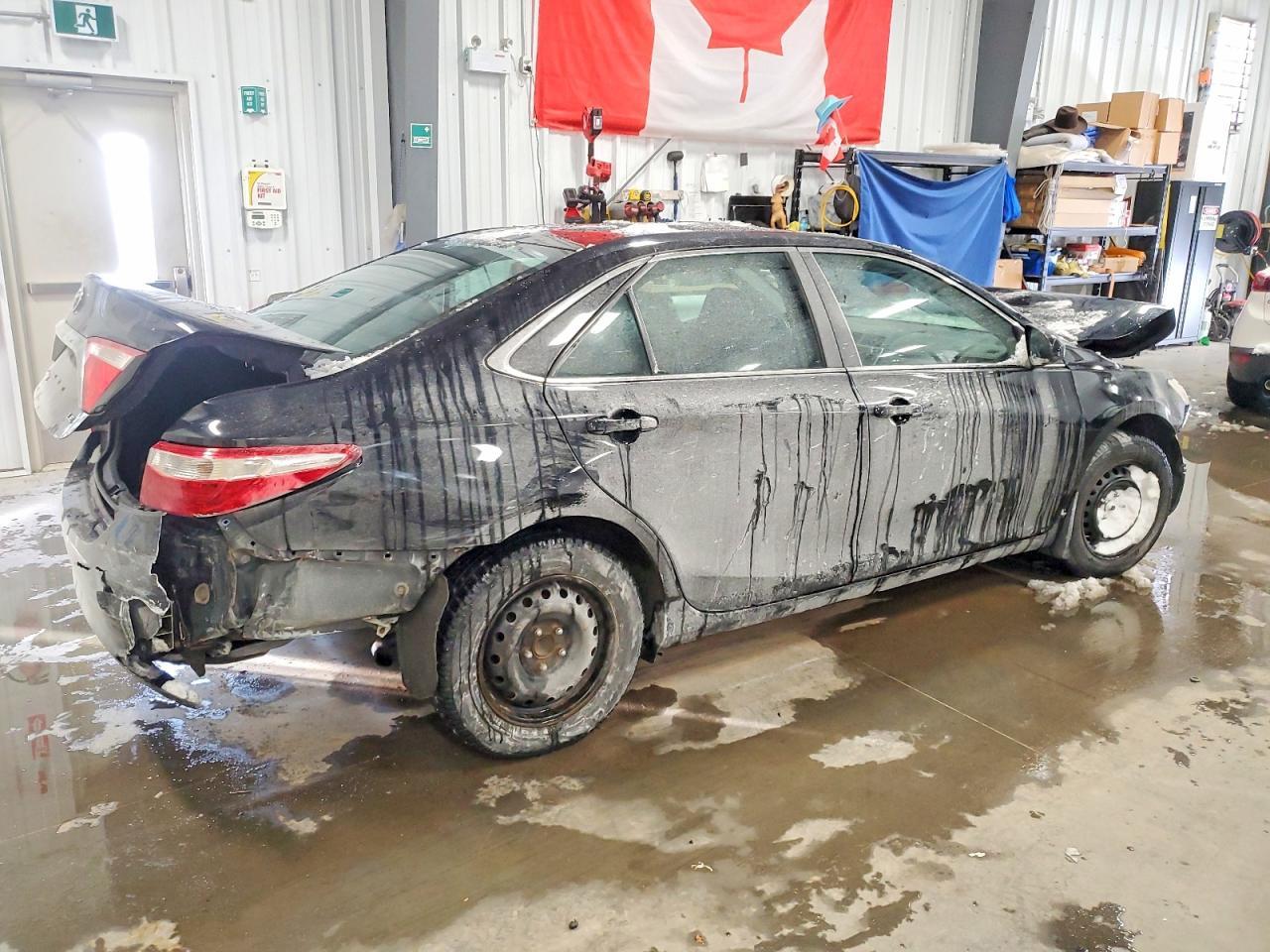 2015 Toyota Camry Le - Image 3