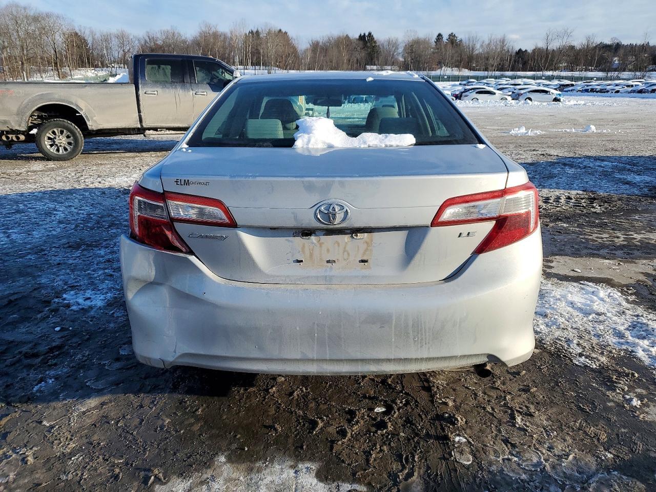 2014 Toyota Camry Le - Фото 6