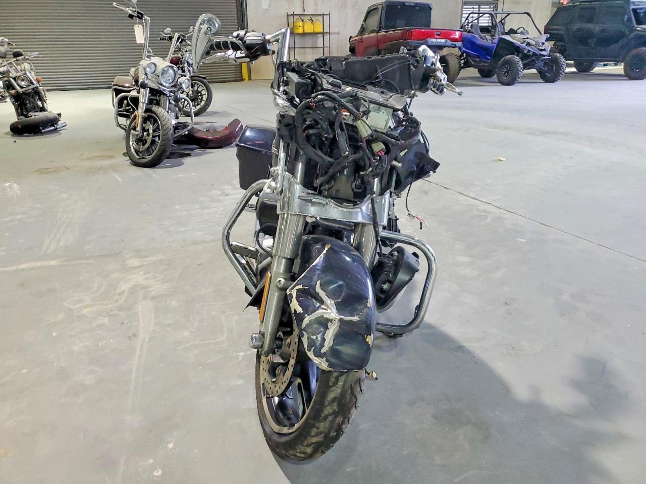 2019 Harley-Davidson Flhx - Фото 2