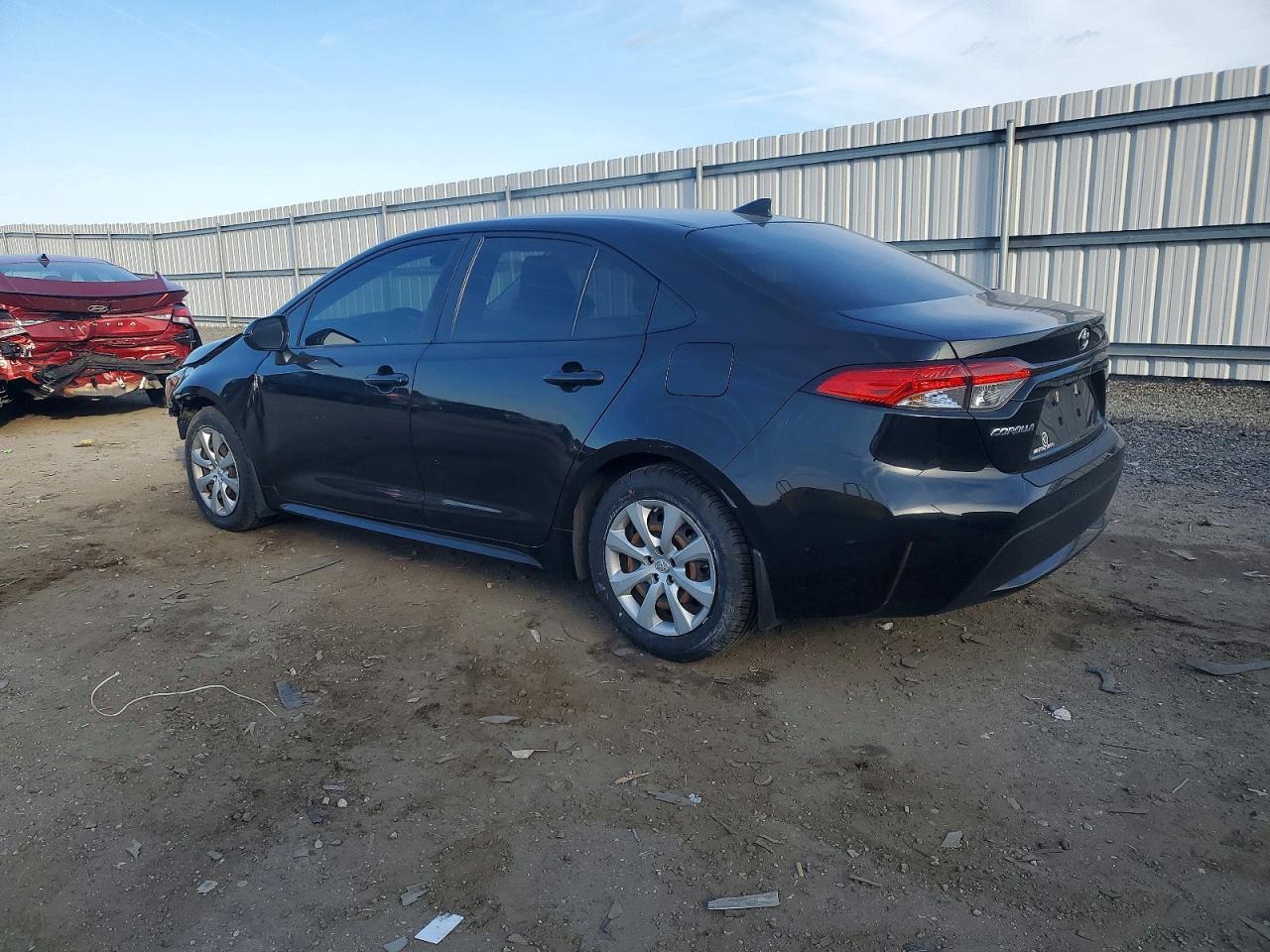 2021 Toyota Corolla Le - Фото 2