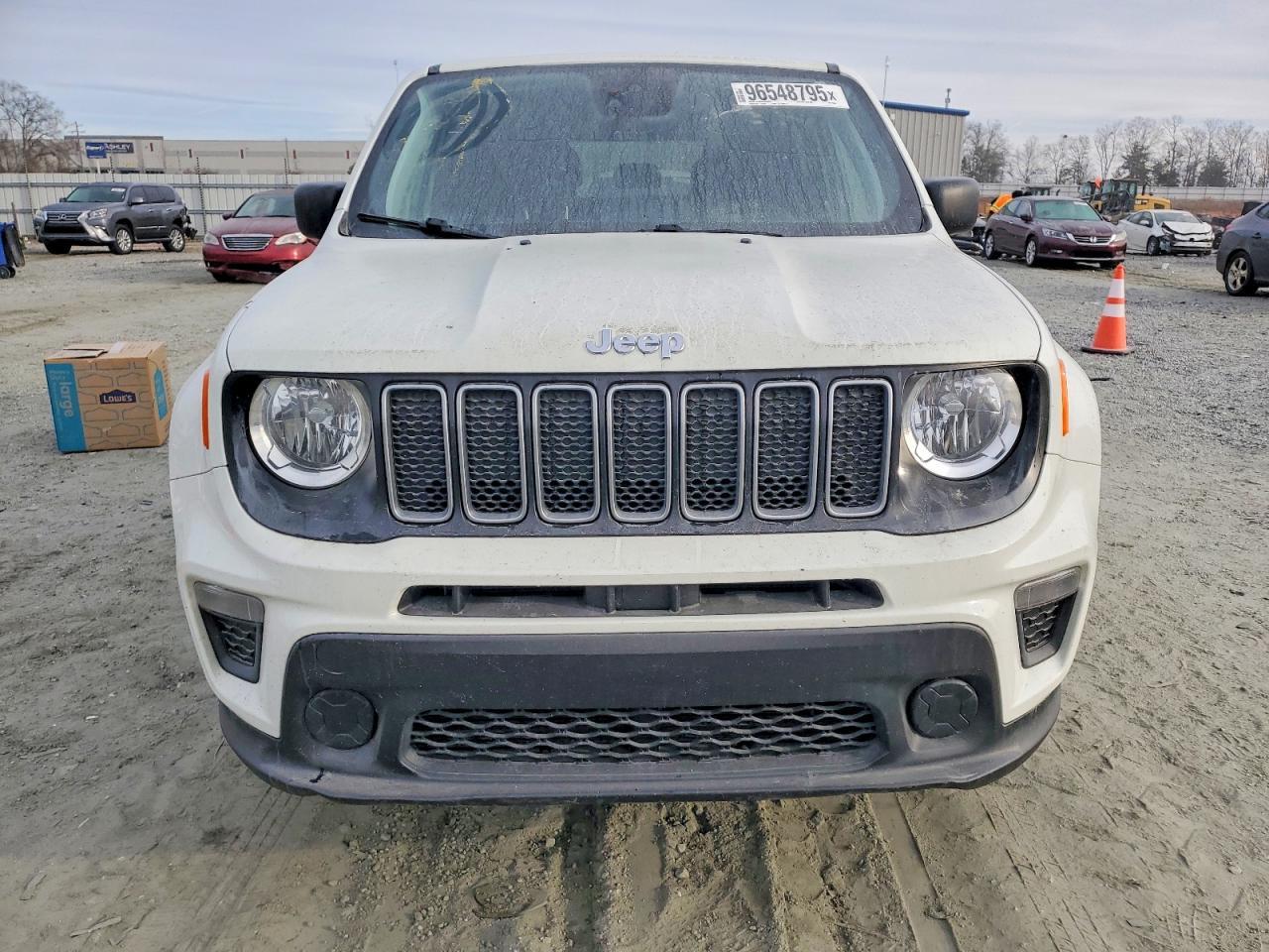 2023 Jeep Renegade Latitude - Image 5