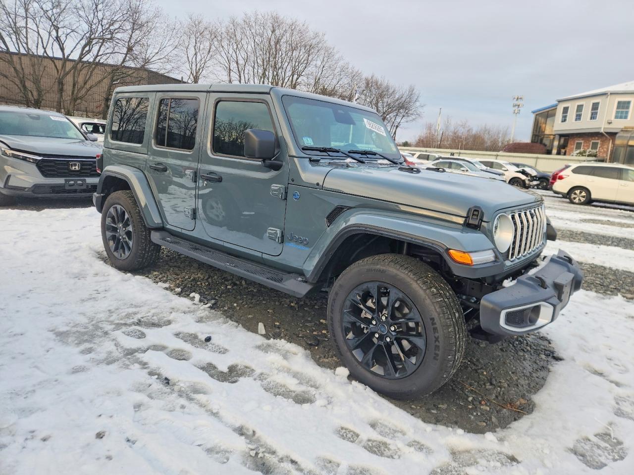 2025 Jeep Wrangler Sahara 4Xe - Image 4