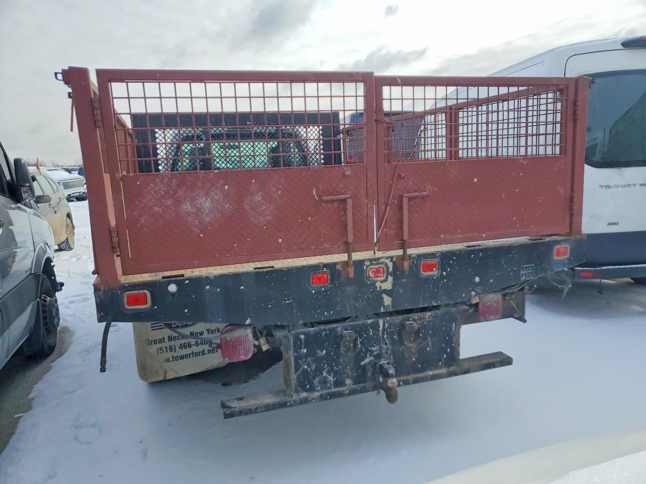 2011 Ford F550 - Фото 6