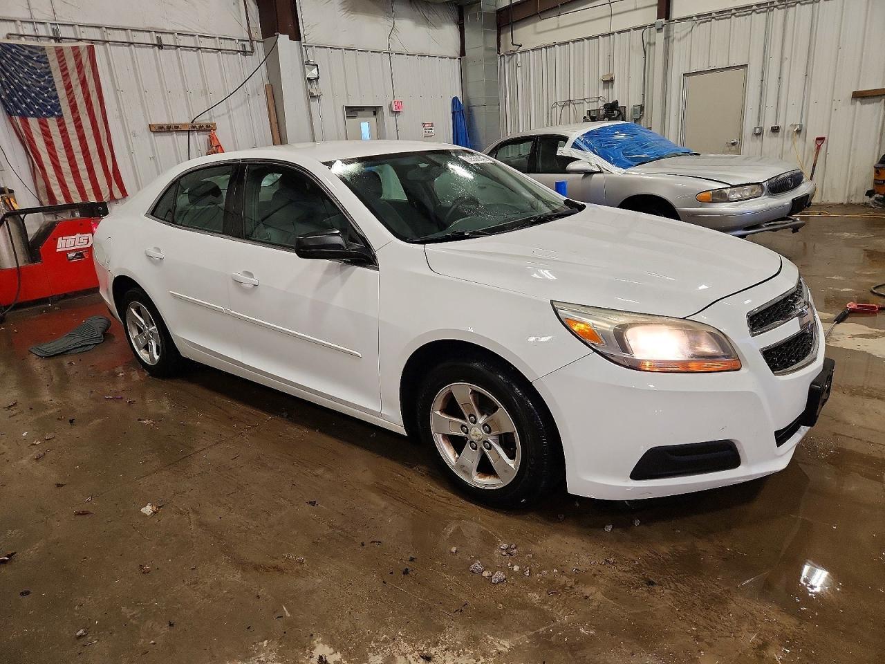 2013 Chevrolet Malibu Ls - Image 4