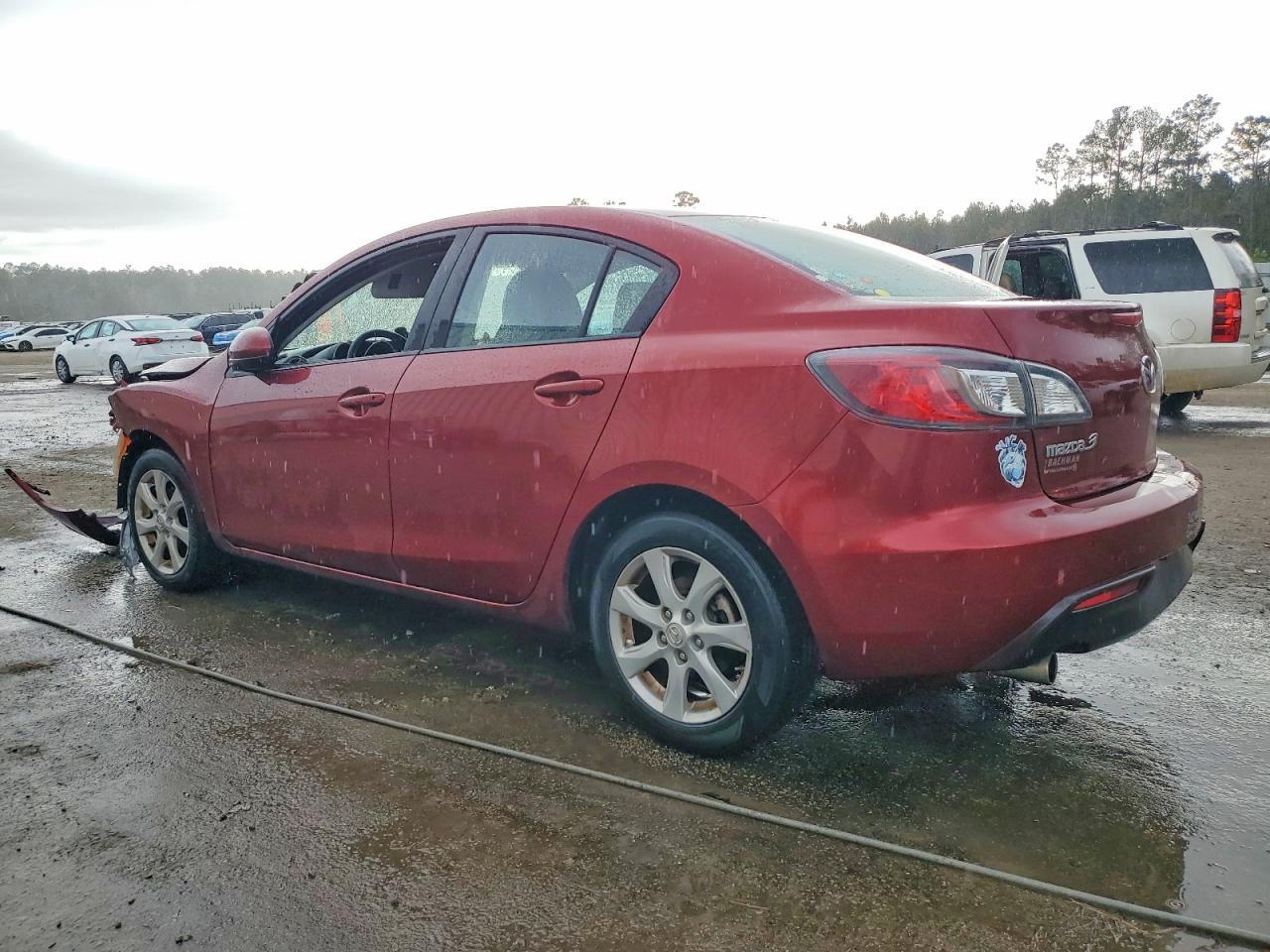 2010 Mazda 3 I - Image 2