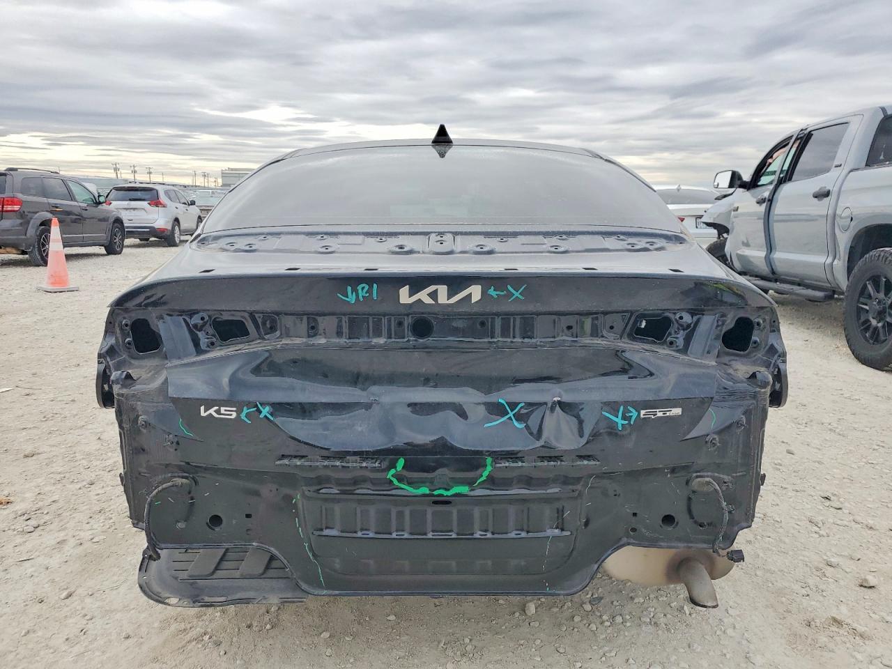 2023 Kia K5 Gt Line - Image 6