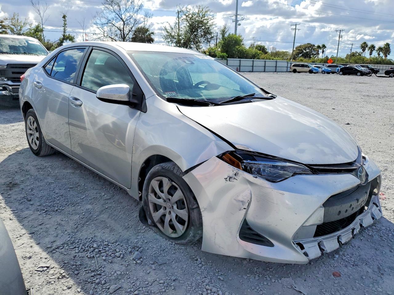 2019 Toyota Corolla L - Фото 4