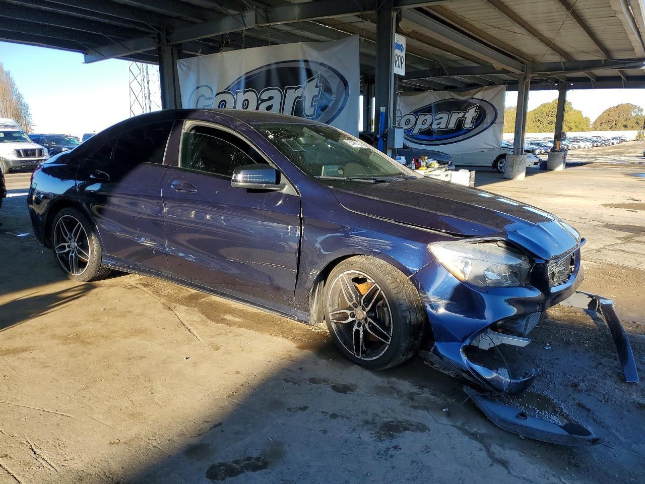 2017 Mercedes-Benz Cla 250 - Фото 4