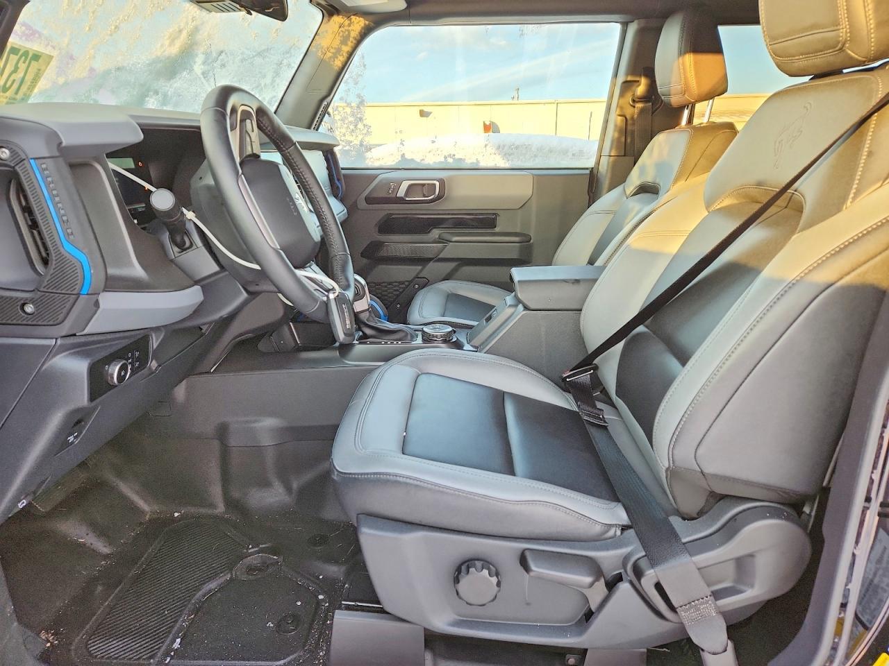2024 Ford Bronco Black Diamond - Фото 7