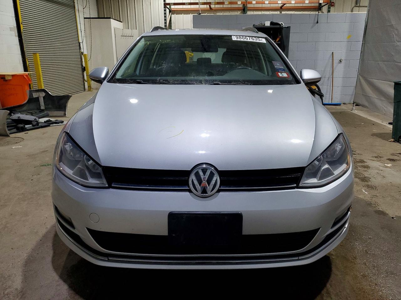 2017 Volkswagen Golf Sportwagen S - Image 5