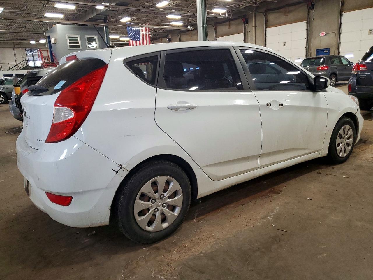 2015 Hyundai Accent Gs - Image 3