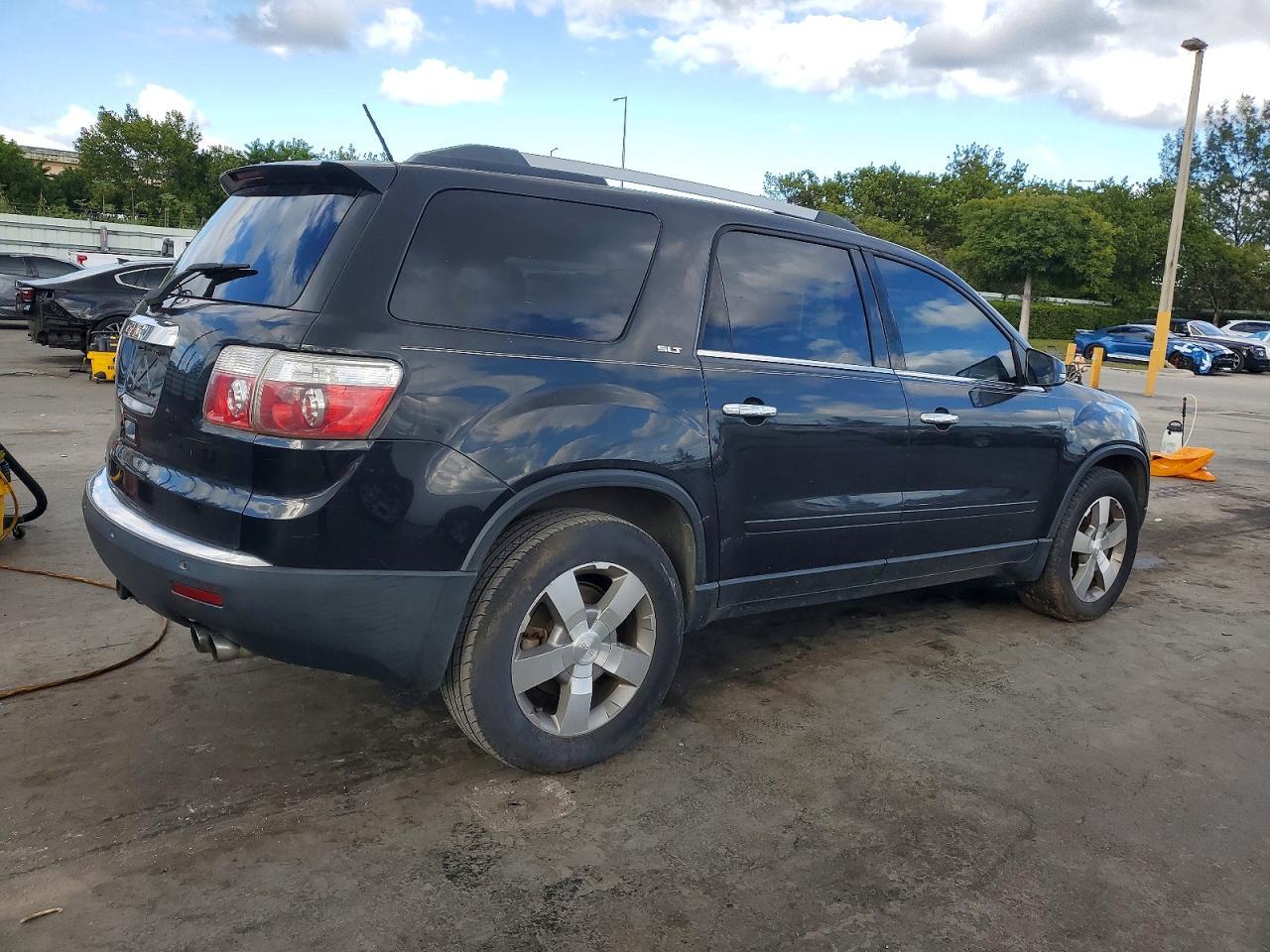 2012 GMC Acadia Slt-1 - Image 3