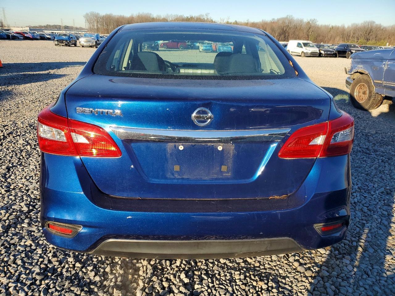 2019 Nissan Sentra S - Фото 6