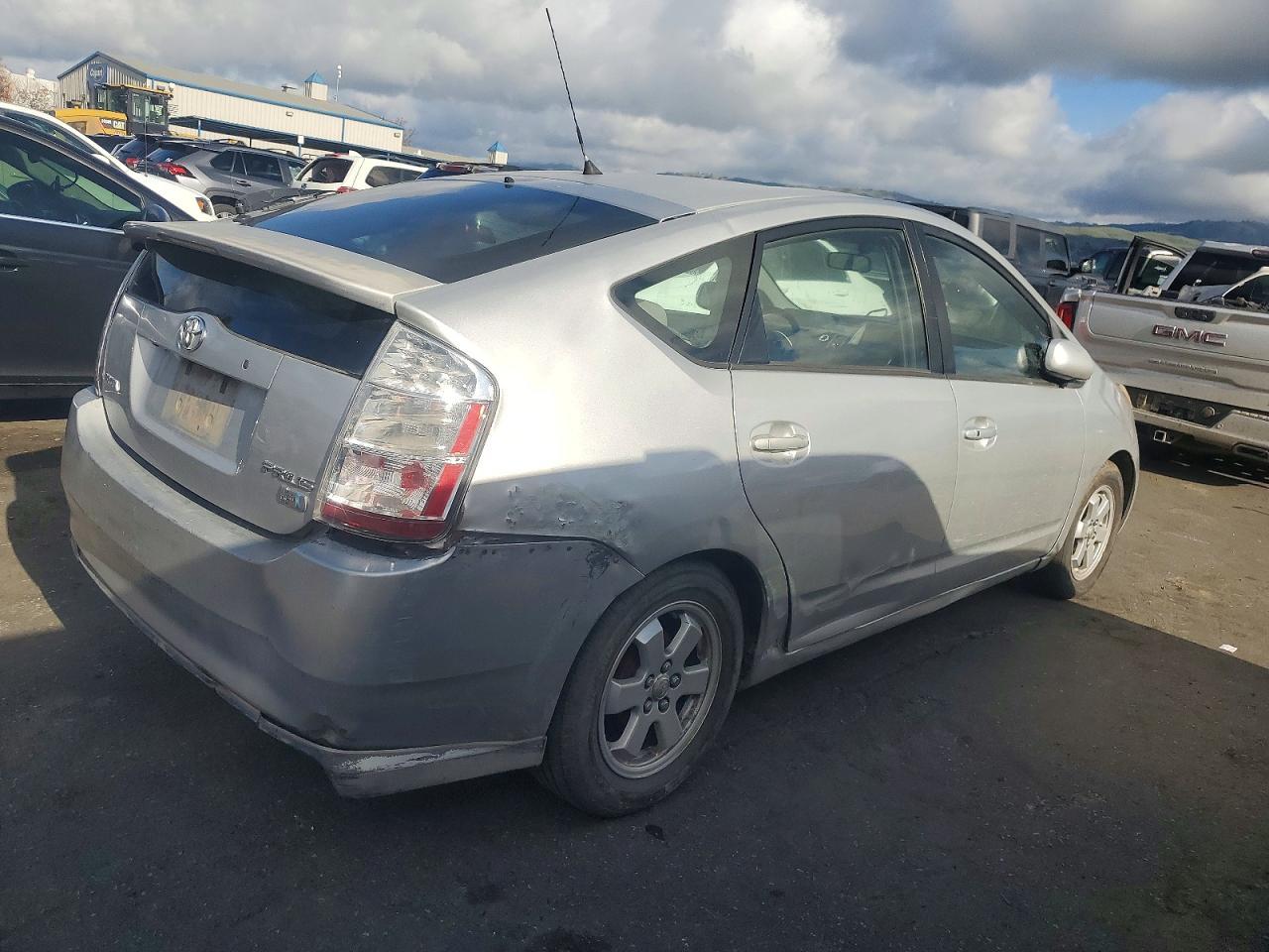 2005 Toyota Prius C - Фото 3