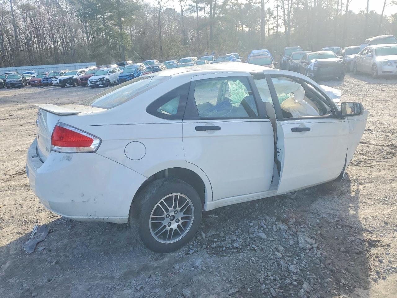 2010 Ford Focus Se - Фото 3