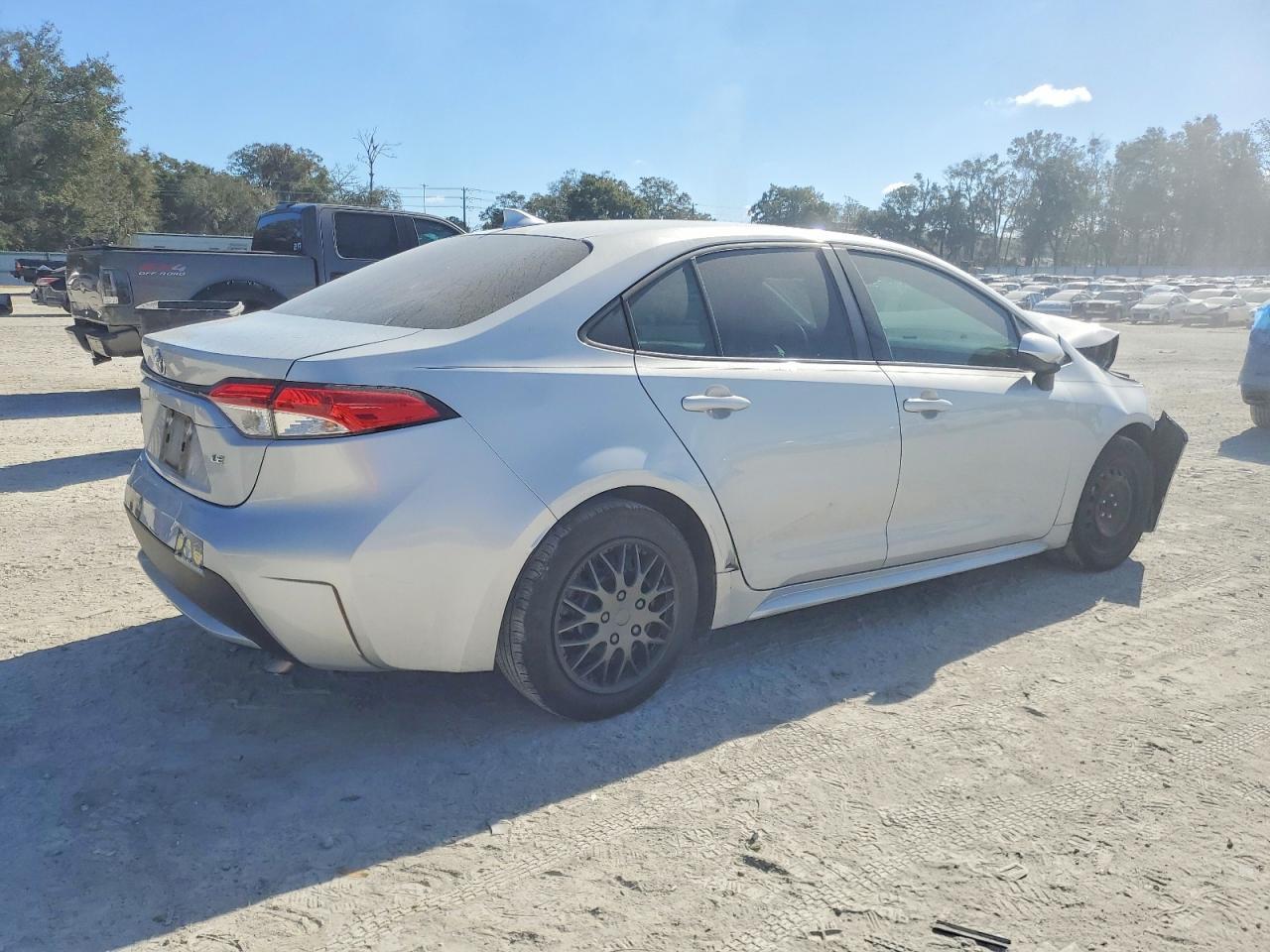 2020 Toyota Corolla Le - Фото 3