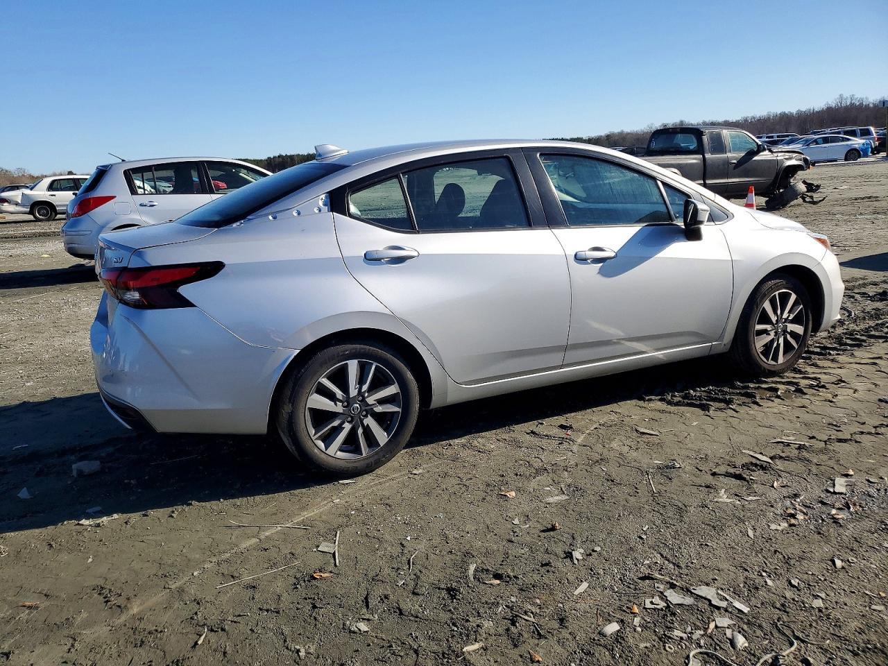 2021 Nissan Versa Sv - Фото 3