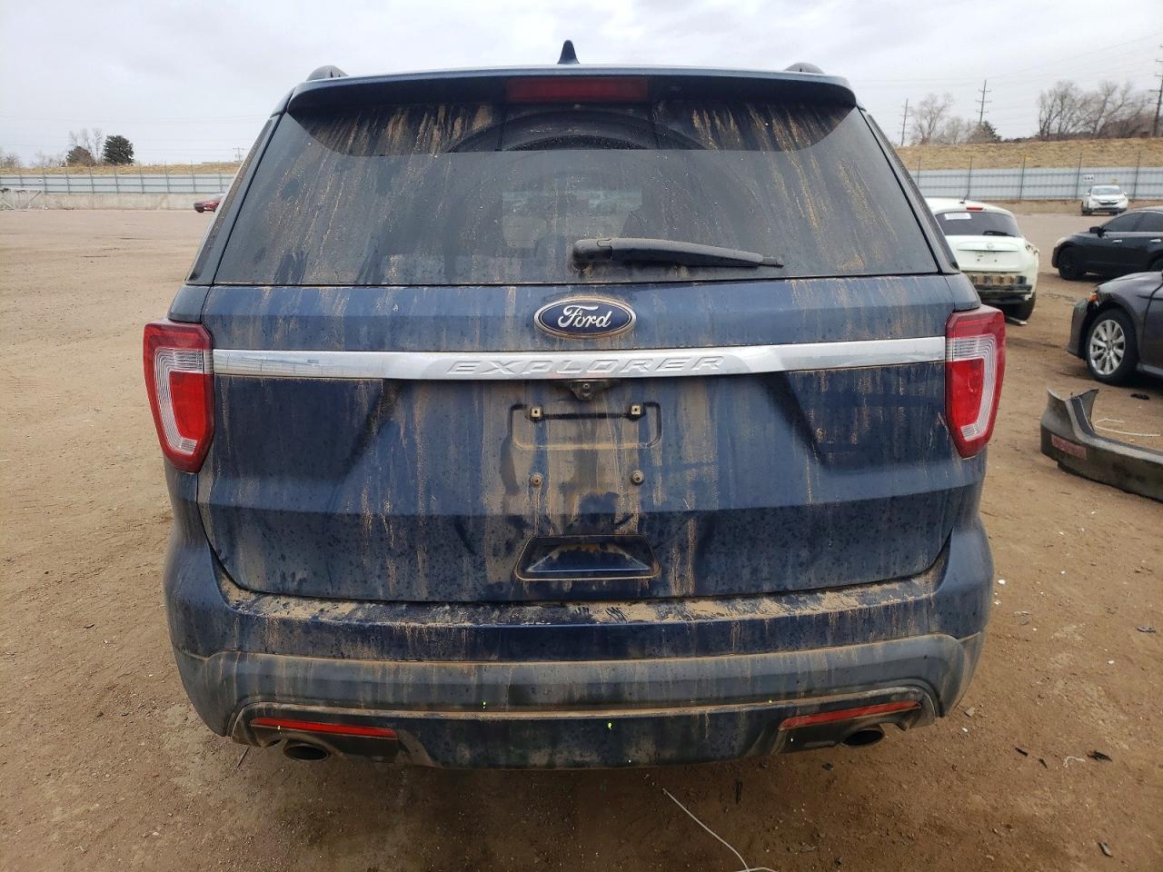2017 Ford Explorer - Image 6