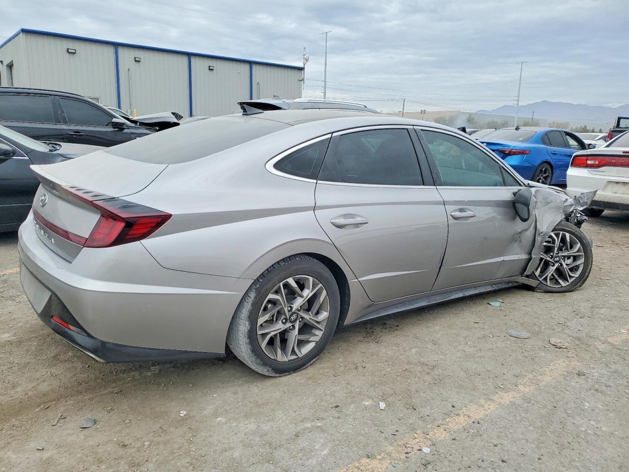 2021 Hyundai Sonata Sel - Image 3