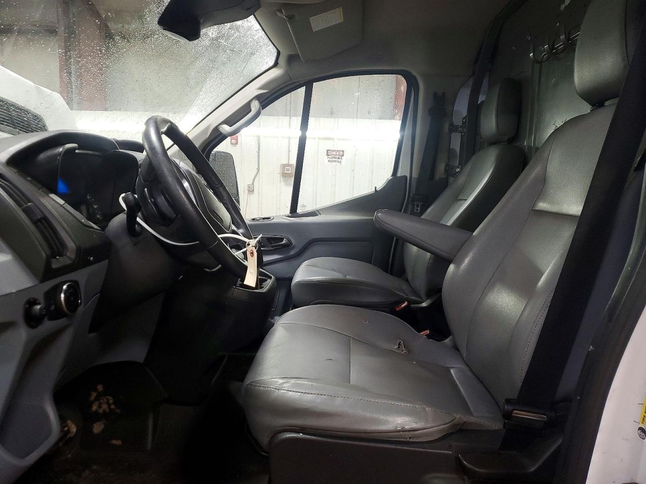 2016 Ford Transit Cargo Van T- - Фото 7