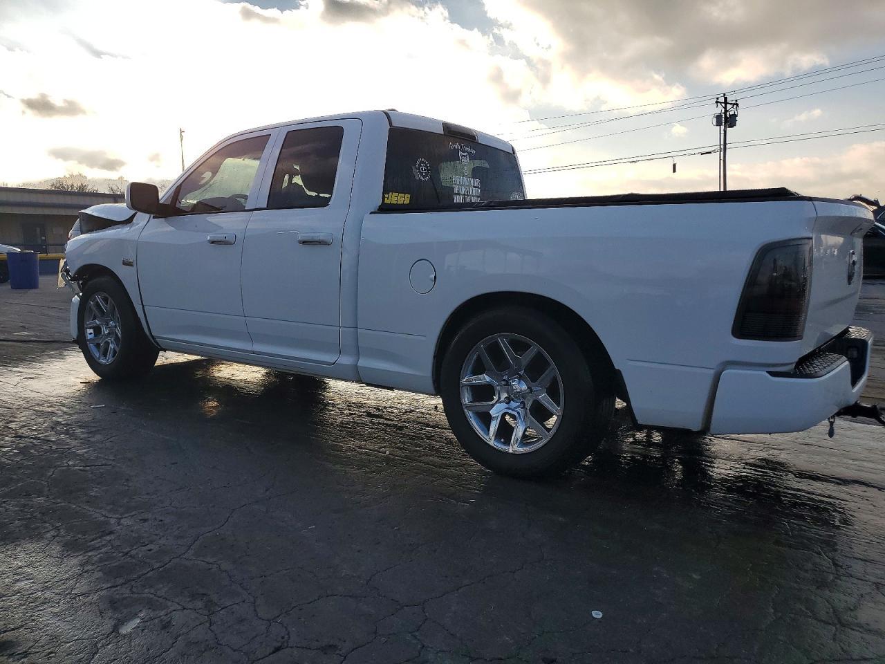 2021 Ram 1500 Classic Tradesman - Фото 2