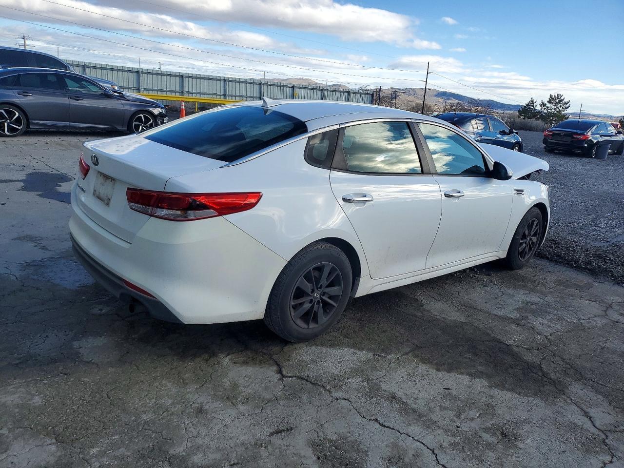 2018 Kia Optima Lx - Фото 3