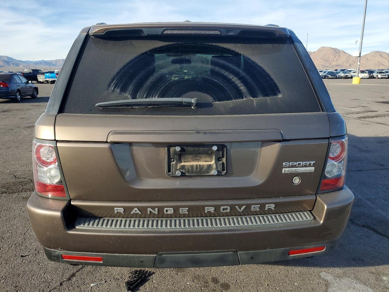 2011 Land Rover Range Rover Sport Lux - Image 6