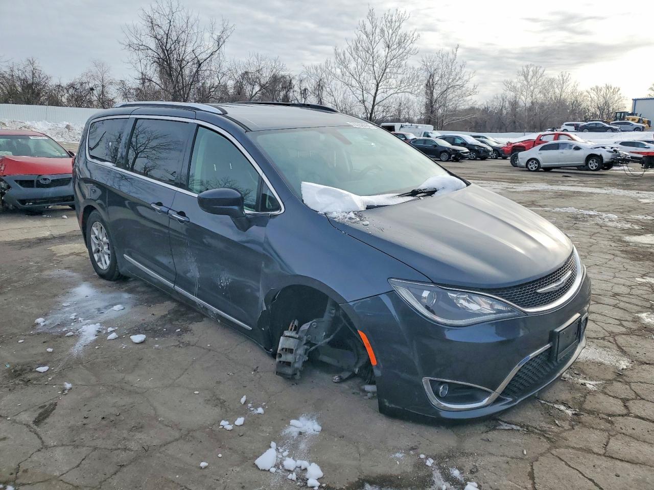 2020 Chrysler Pacifica Touring L - Image 4