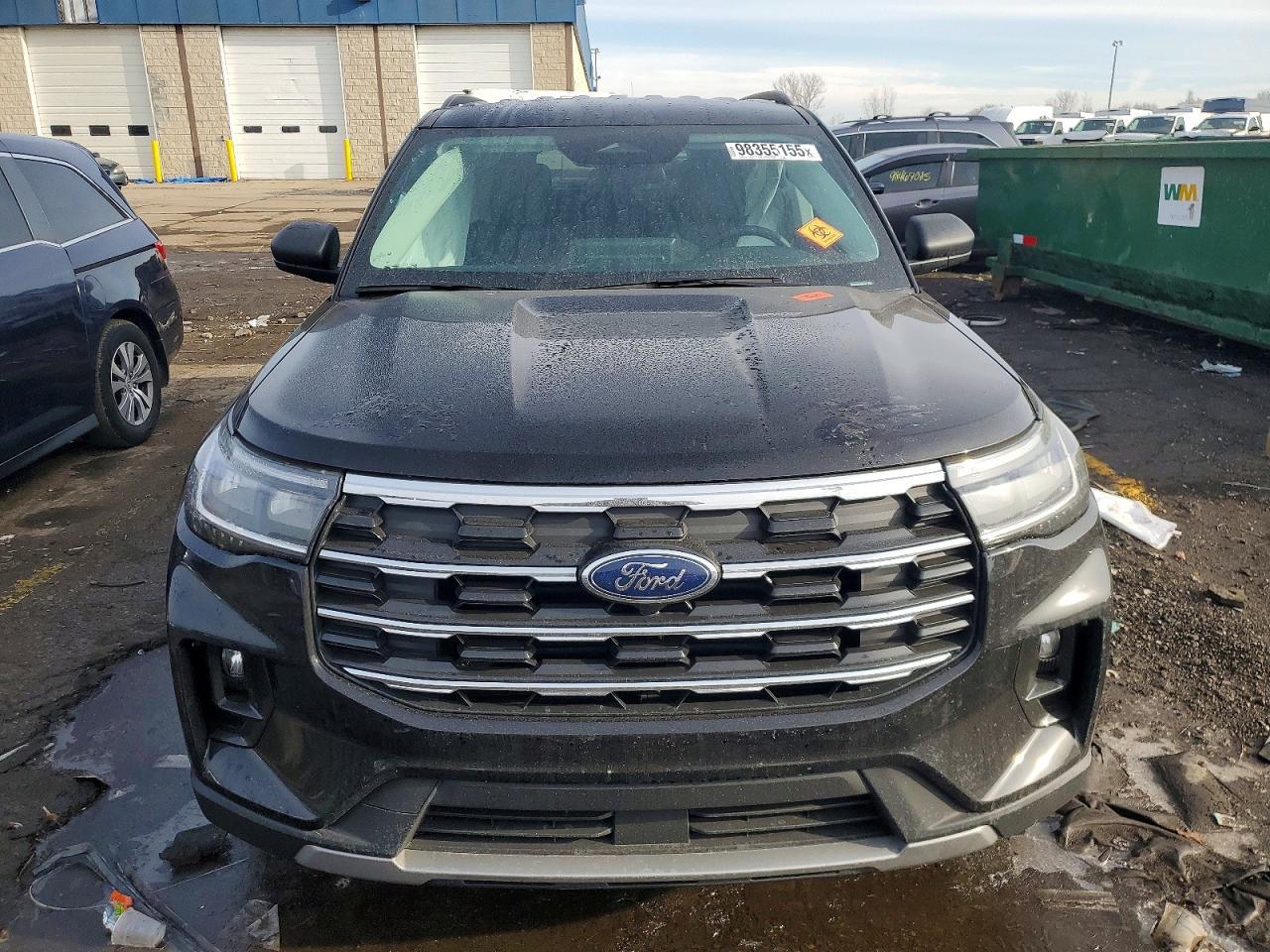 2025 Ford Explorer Active - Image 5