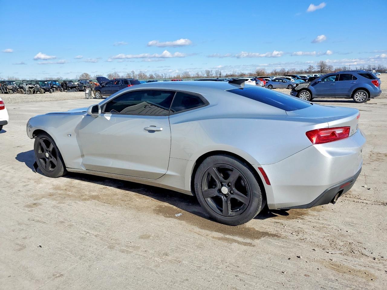 2016 Chevrolet Camaro Lt - Image 2