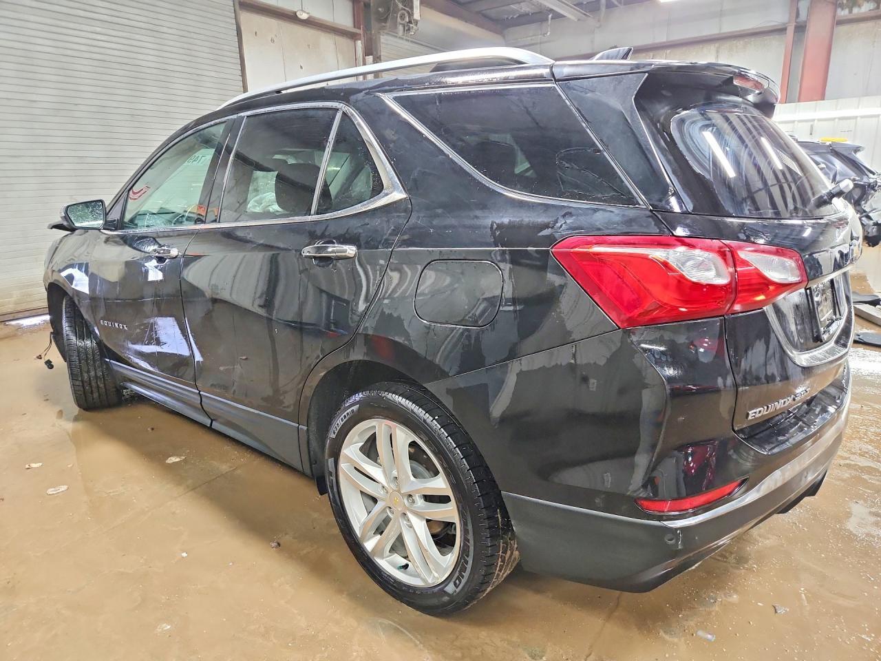 2019 Chevrolet Equinox Premier - Фото 2