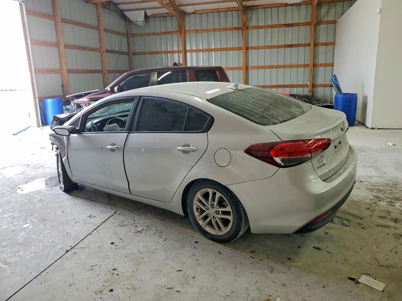 2017 Kia Forte Lx - Фото 2