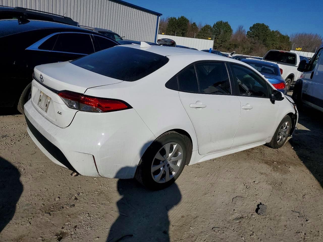 2021 Toyota Corolla Le - Image 3