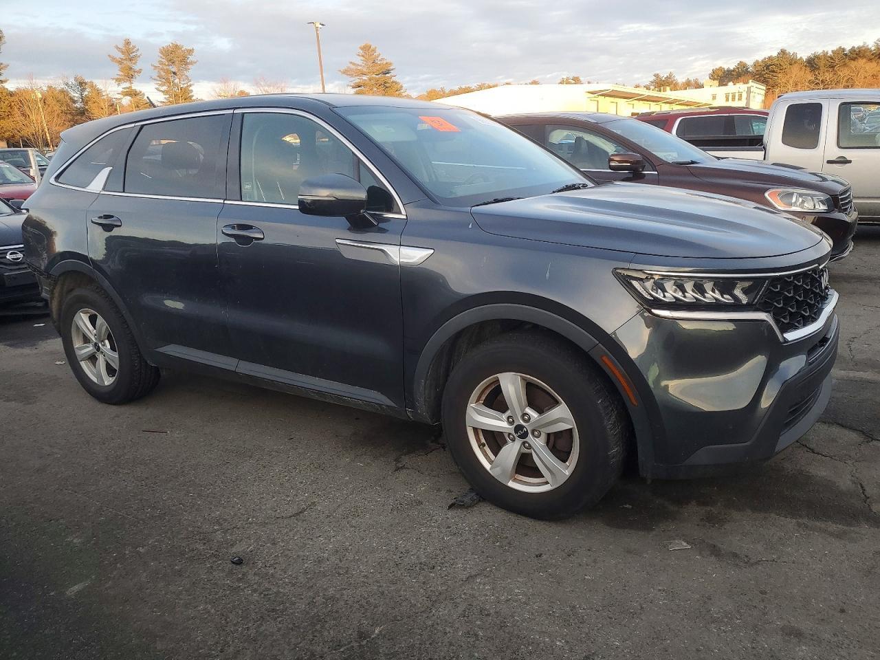 2022 Kia Sorento Lx - Фото 4