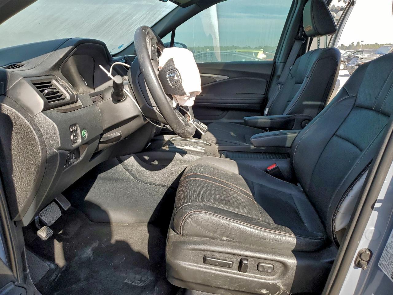 2023 Honda Passport Trail Sport - Image 7