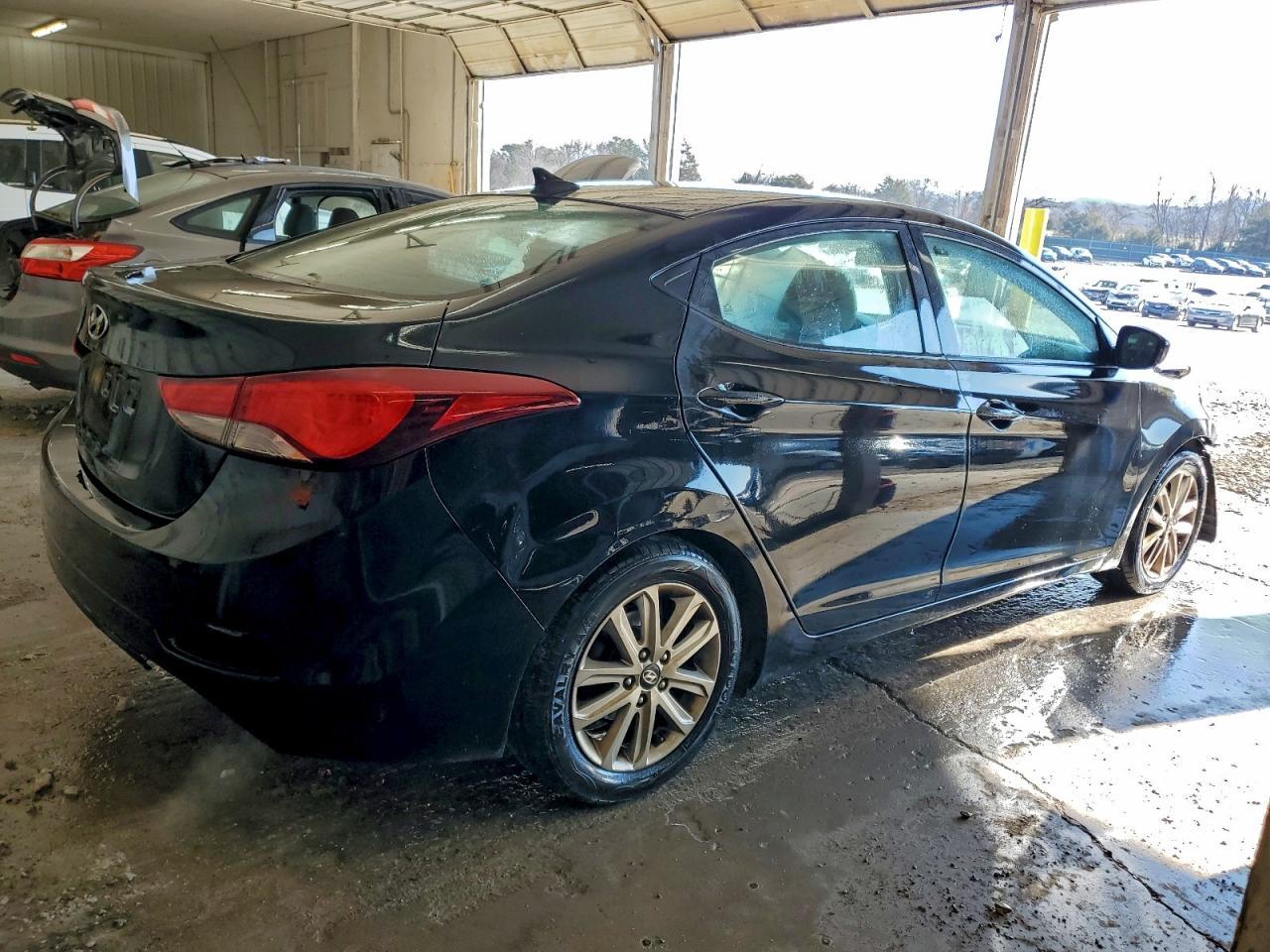 2015 Hyundai Elantra Se - Фото 3