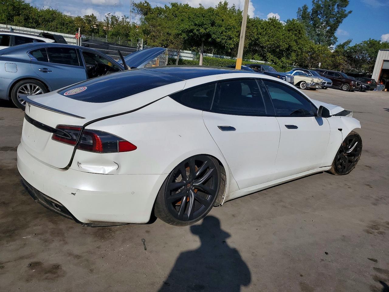 2021 Tesla Model S - Фото 3