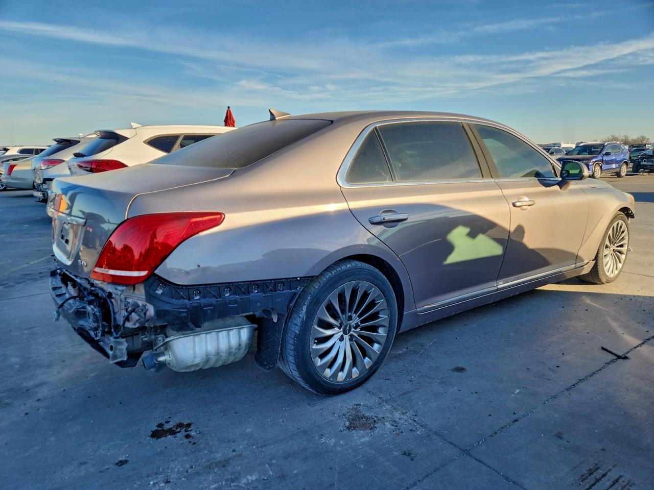 2018 Genesis G90 Ultimate - Фото 3