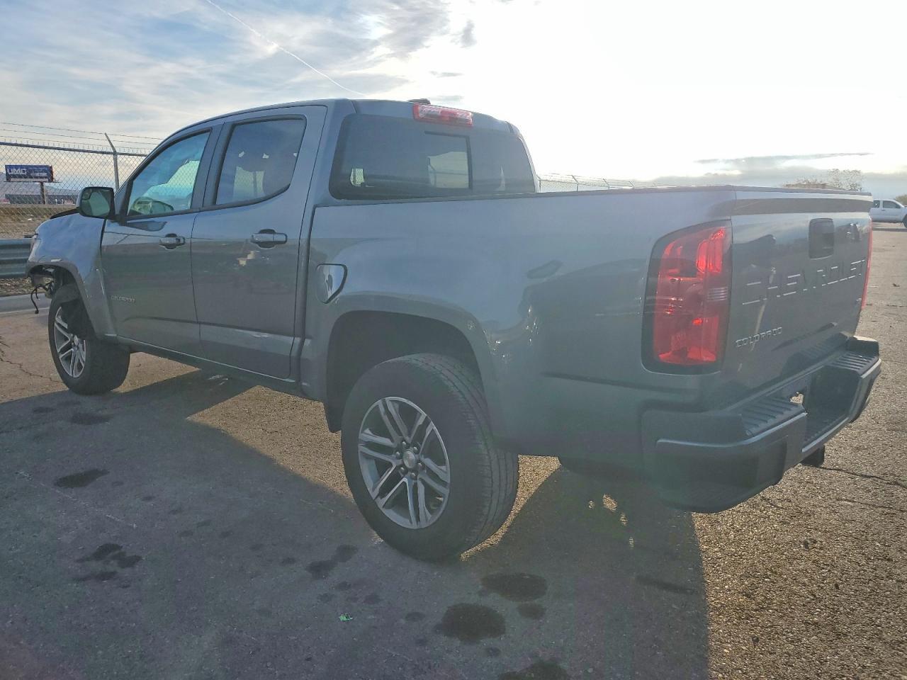 2022 Chevrolet Colorado Lt - Фото 2