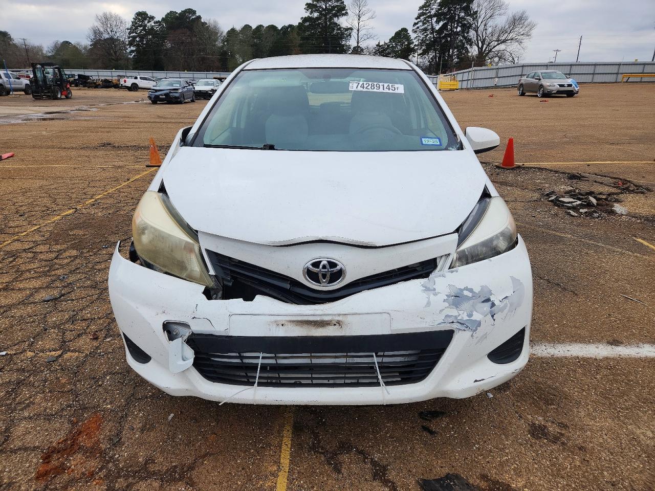 2012 Toyota Yaris - Фото 5