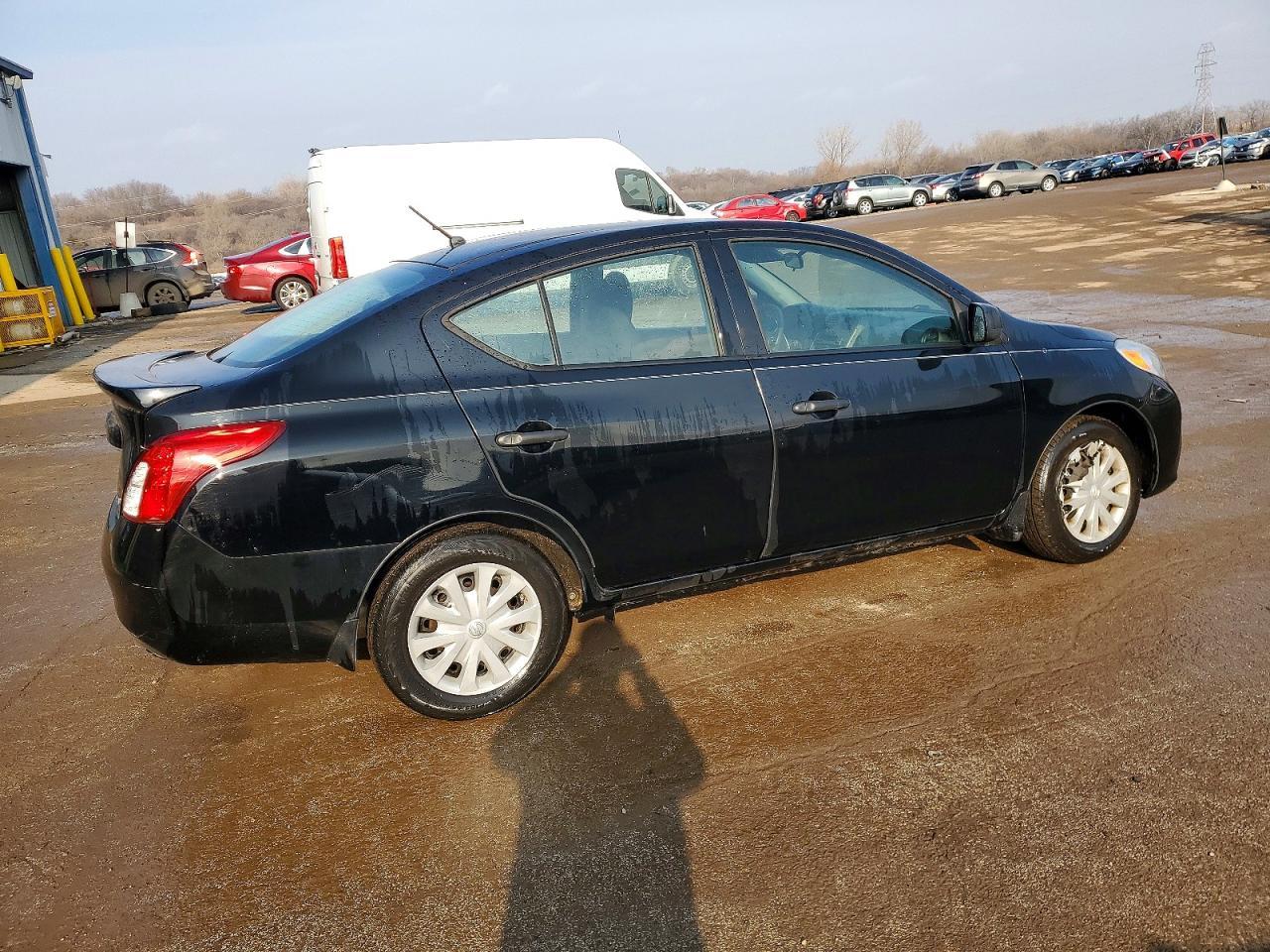 2014 Nissan Versa S - Image 3