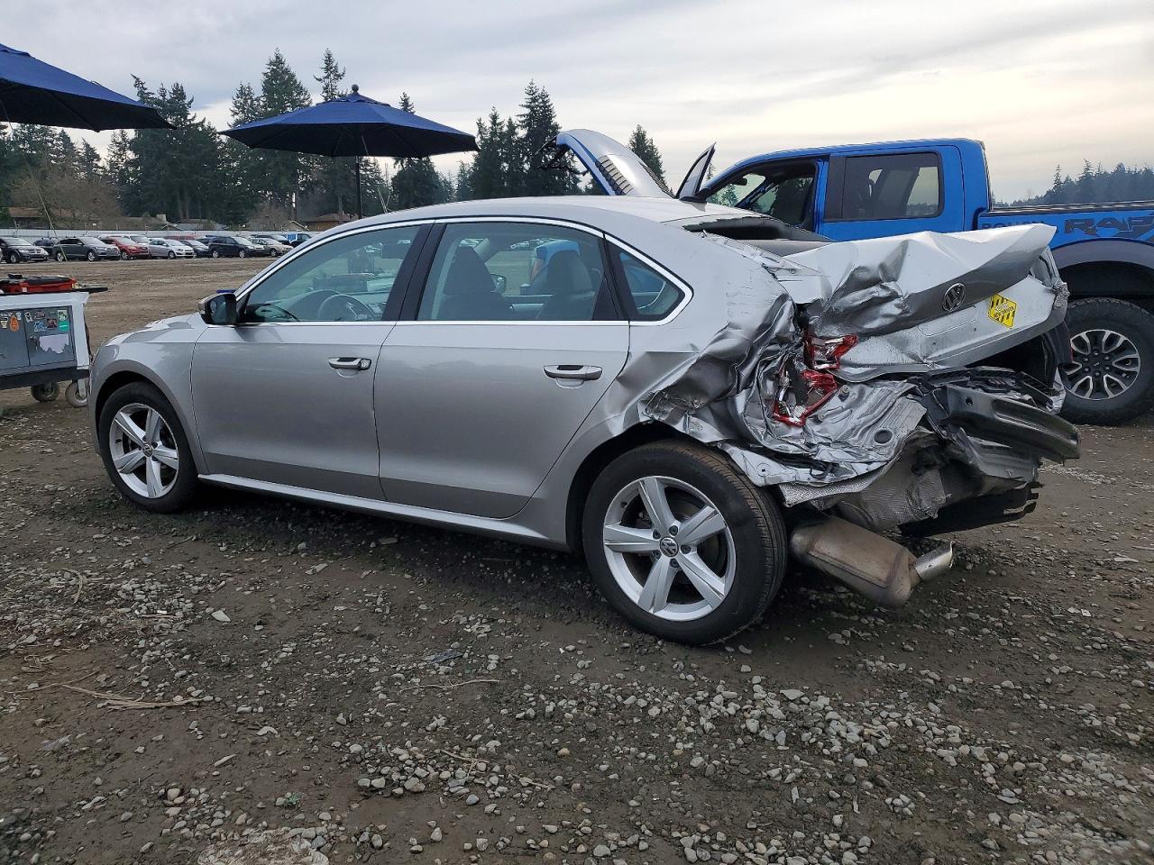 2013 Volkswagen Passat Se - Фото 2