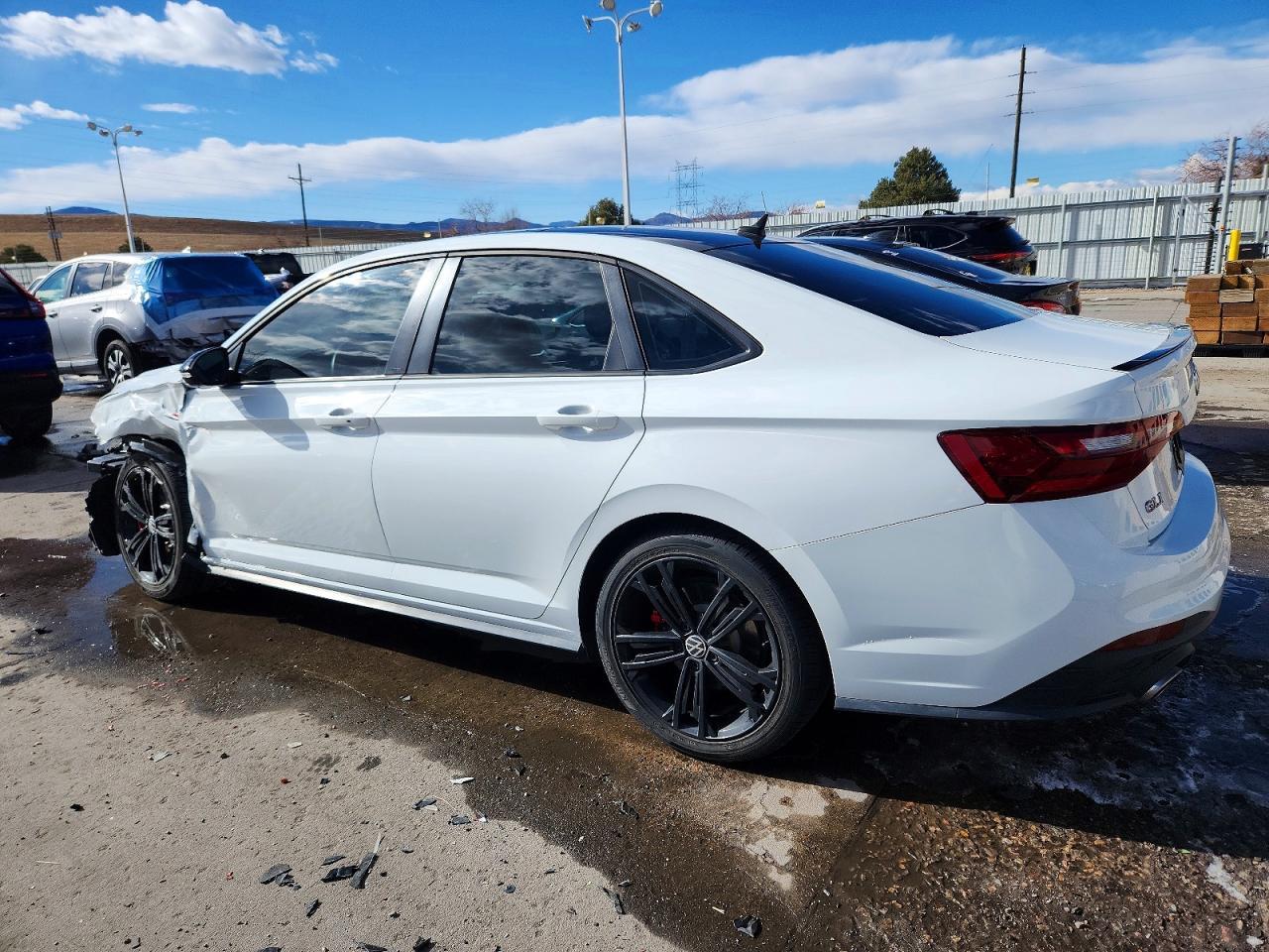 2022 Volkswagen Jetta Gli Autobahn - Image 2