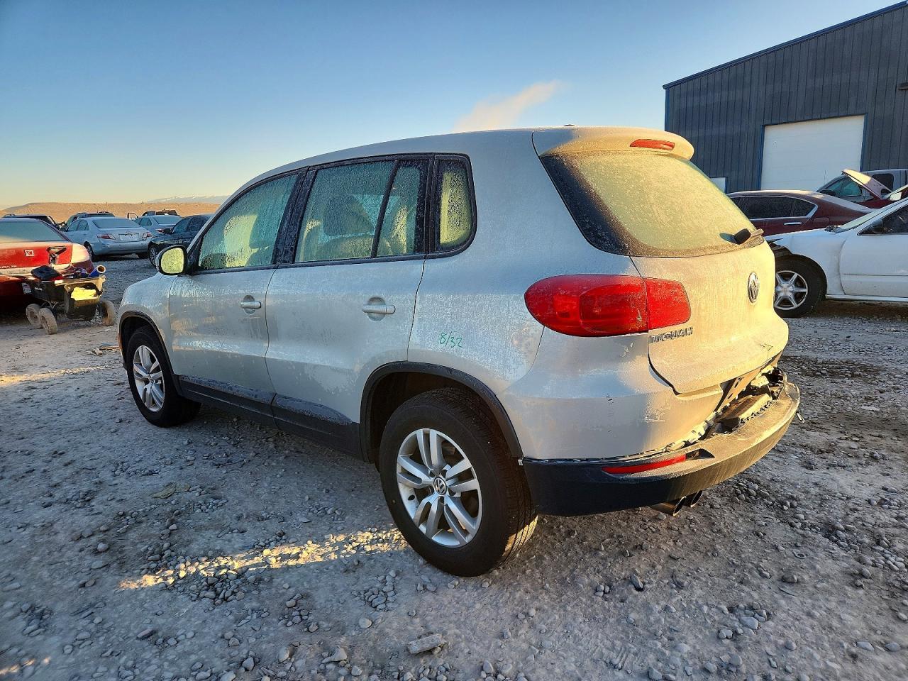 2013 Volkswagen Tiguan S - Фото 2