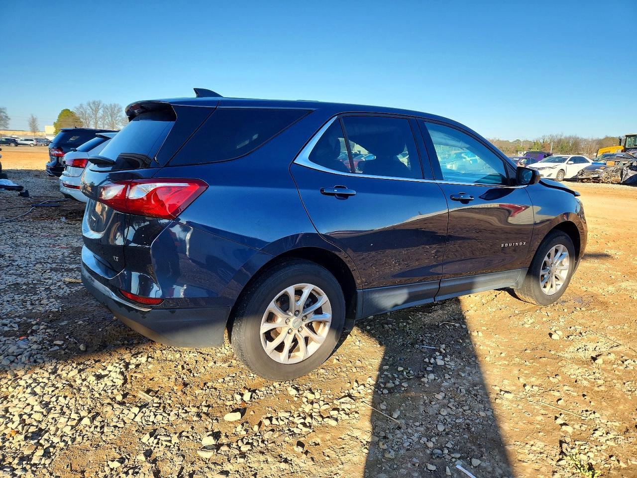 2018 Chevrolet Equinox Lt - Image 3