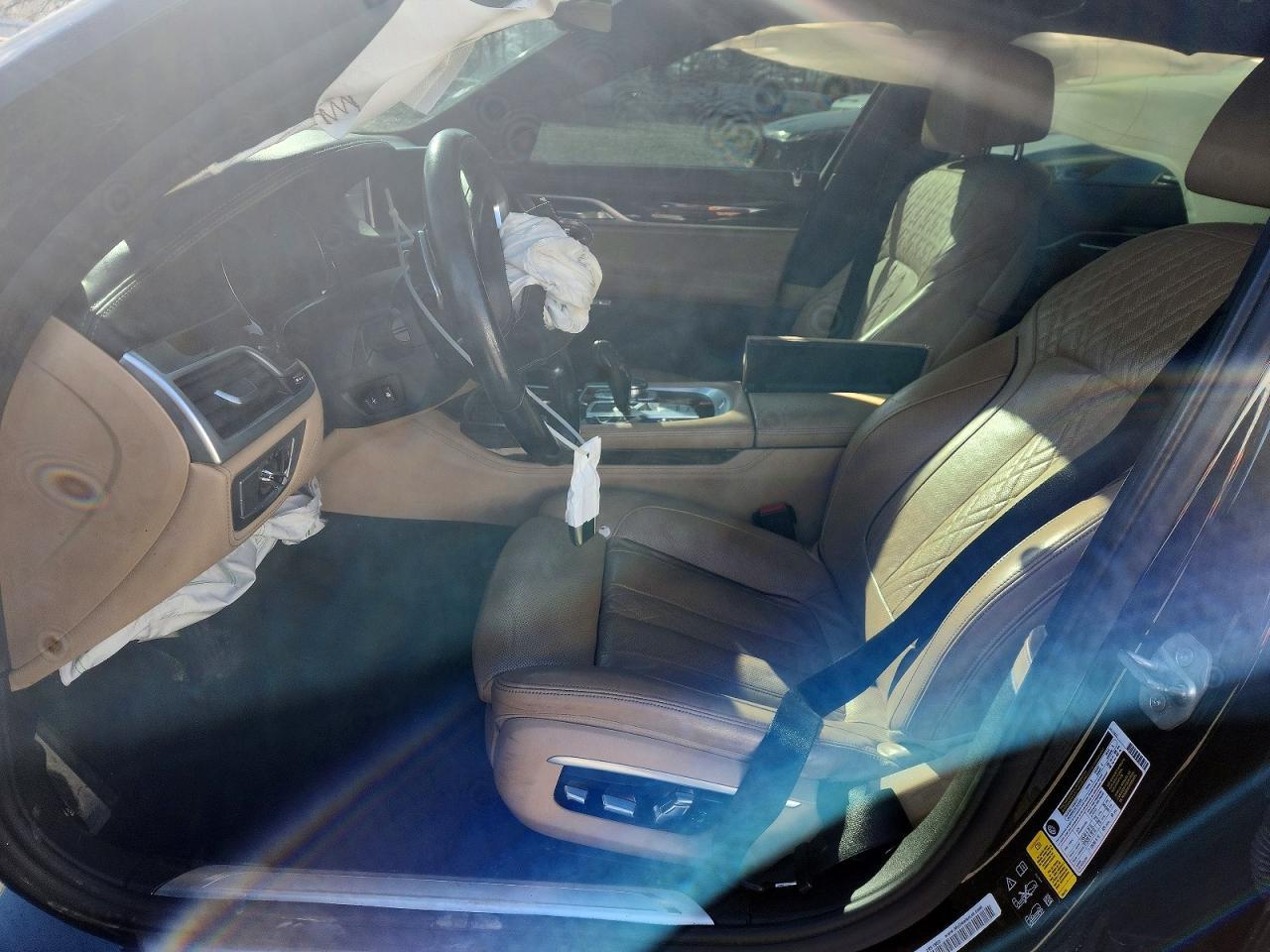 2016 BMW 750 Xi - Image 7