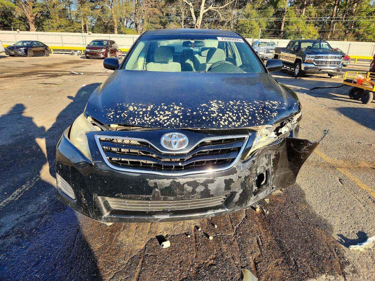 2010 Toyota Camry Base - Фото 5