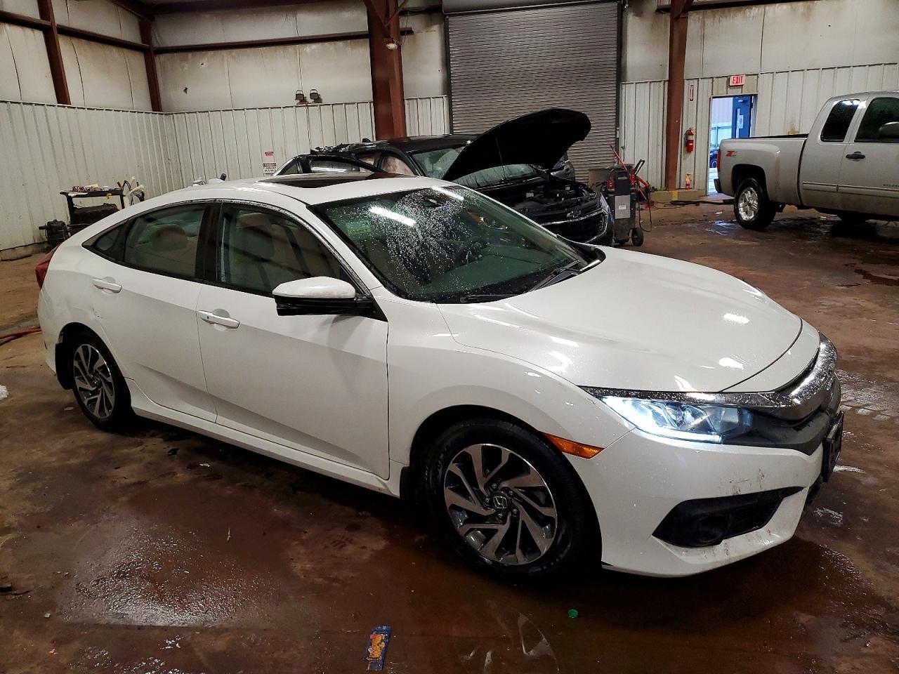 2017 Honda Civic Ex - Image 4